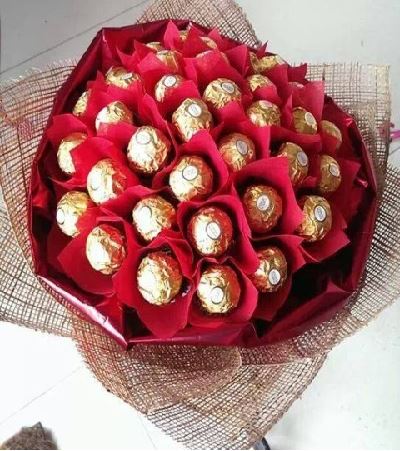 Love Ferrero Roucher Bouquet flowers Mayaflowers 