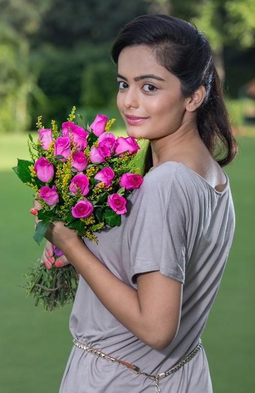 Pink Roses Lucknow Online flowers Mayaflowers 